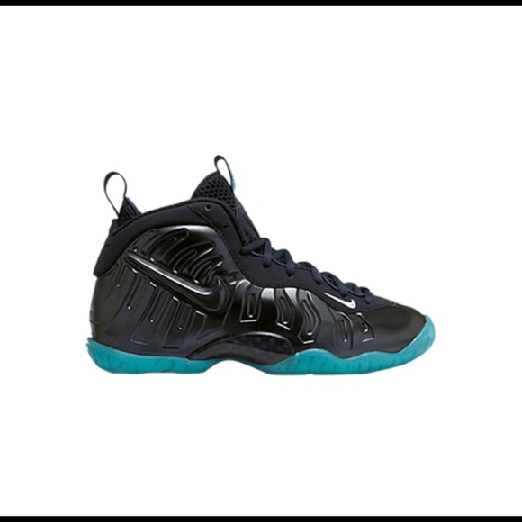 Nike little posite Pro